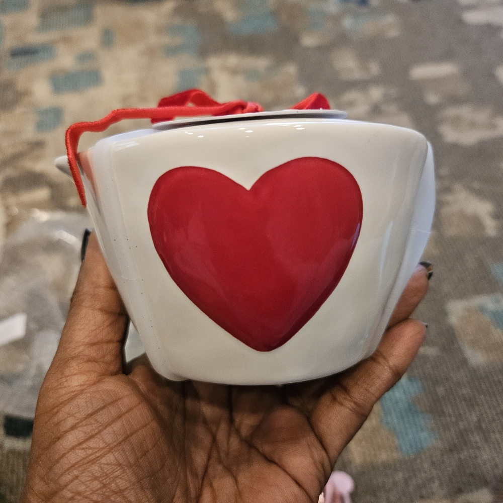NWT Rae Dunn Puffy Heart Measuring Cups - Picture 3 of 4